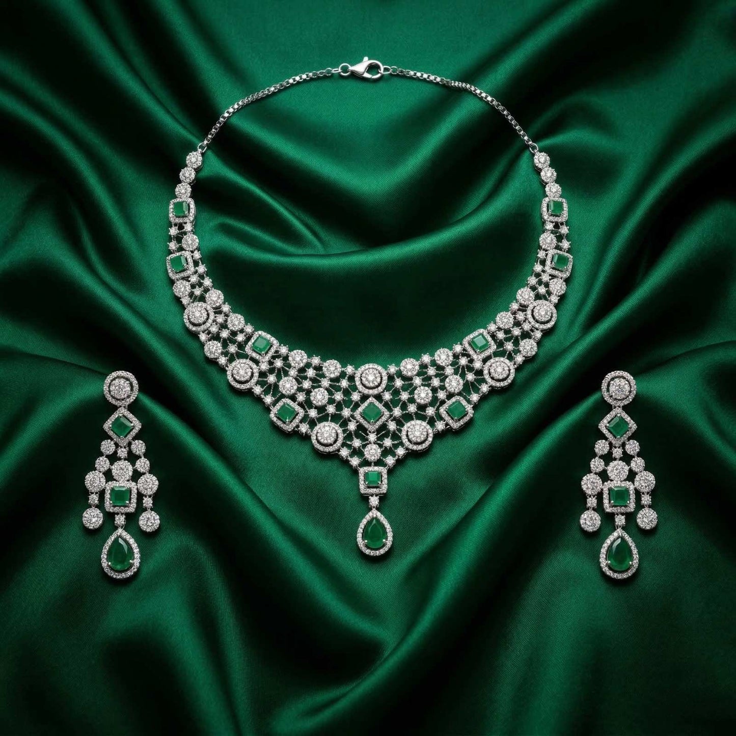 Emerald Jaal with green cloth