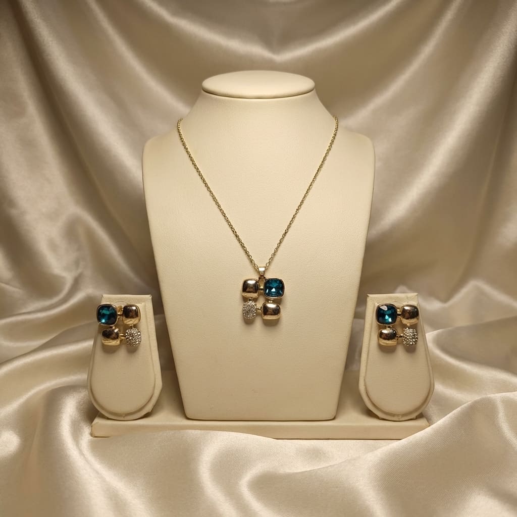 Mystic Meadow with neckstand