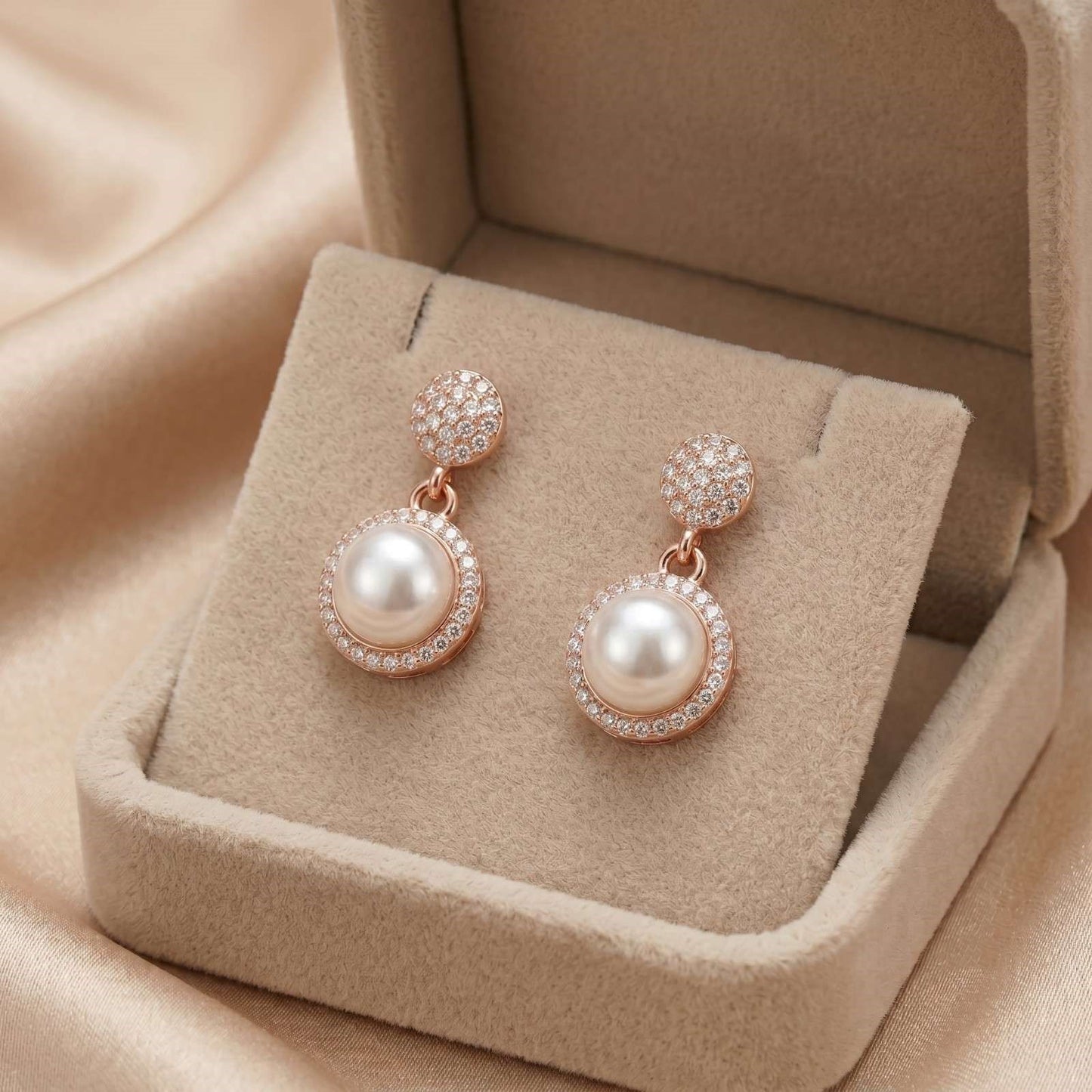Pearl Glow Earings