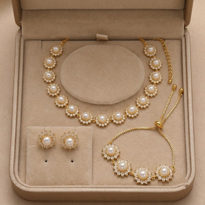 Pearl Bloom Necklace