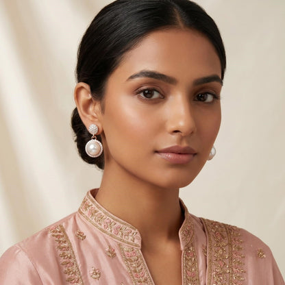 Pearl Glow Earings