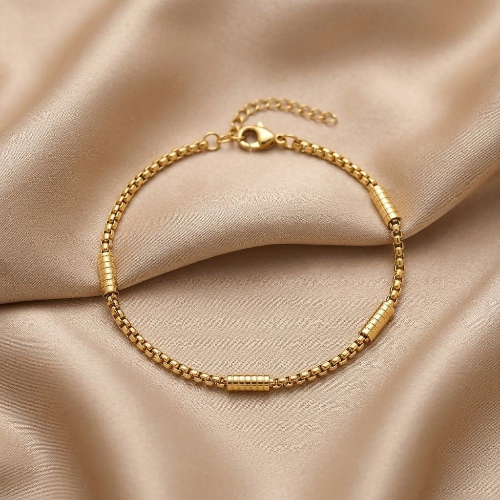 Linear Bar Bracelet