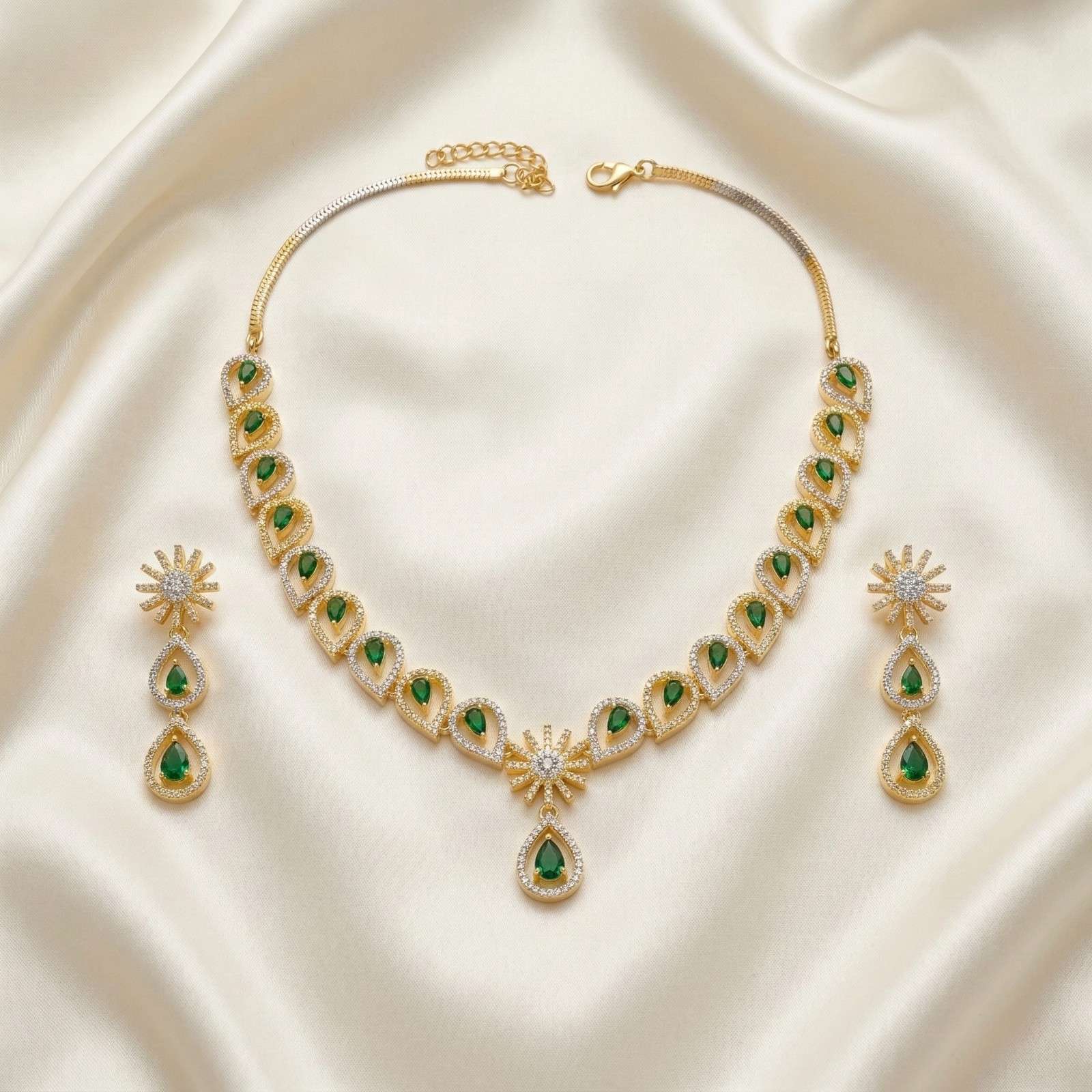 Chandrika Emerald Bloom