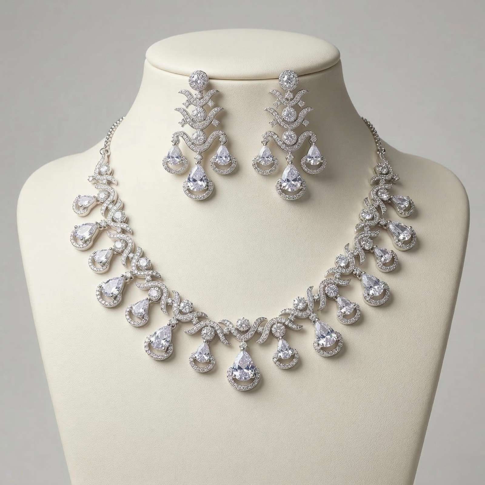 Chand Drop with neckstand
