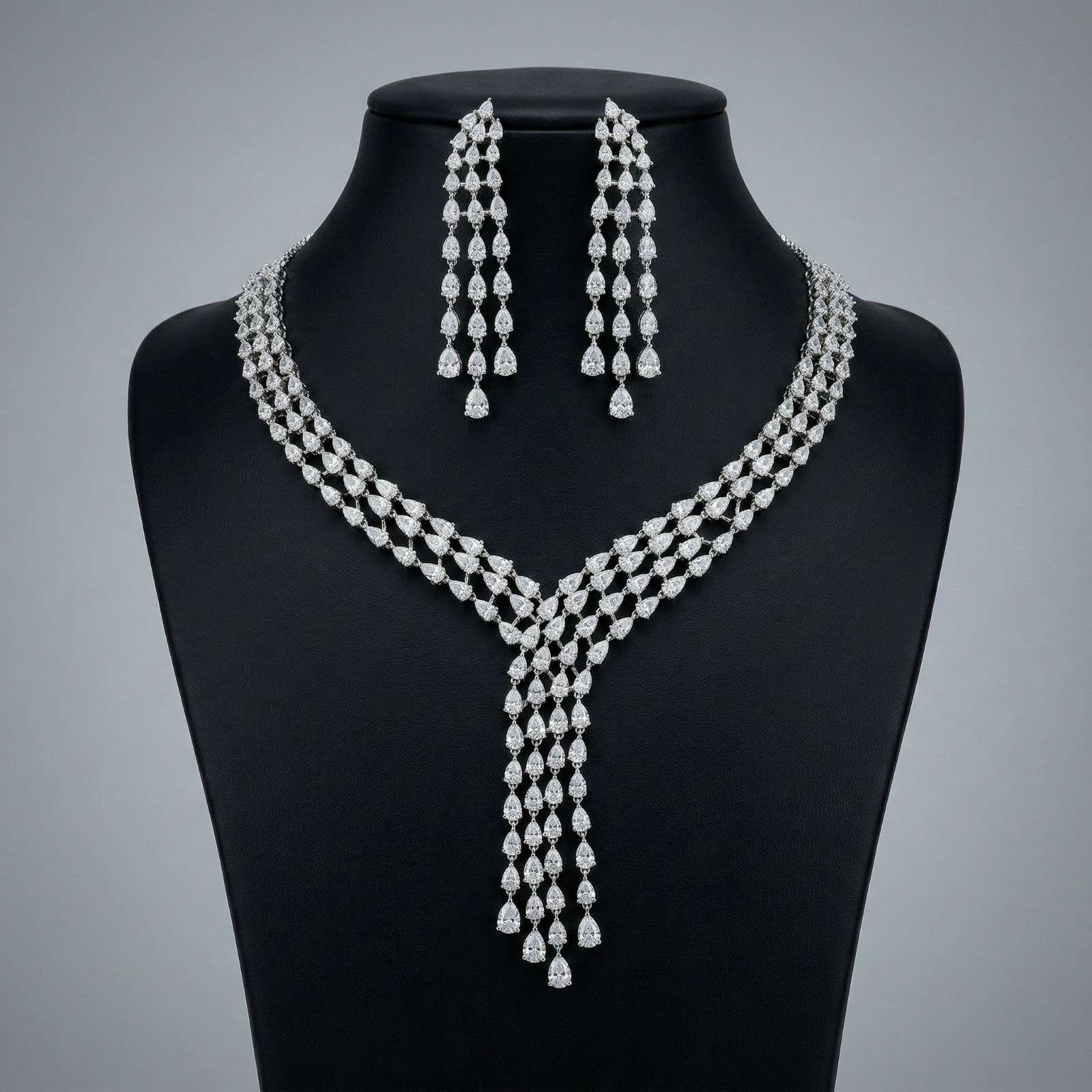 Shahi Drizzle with neckstand