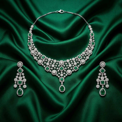 Emerald Jaal with green cloth