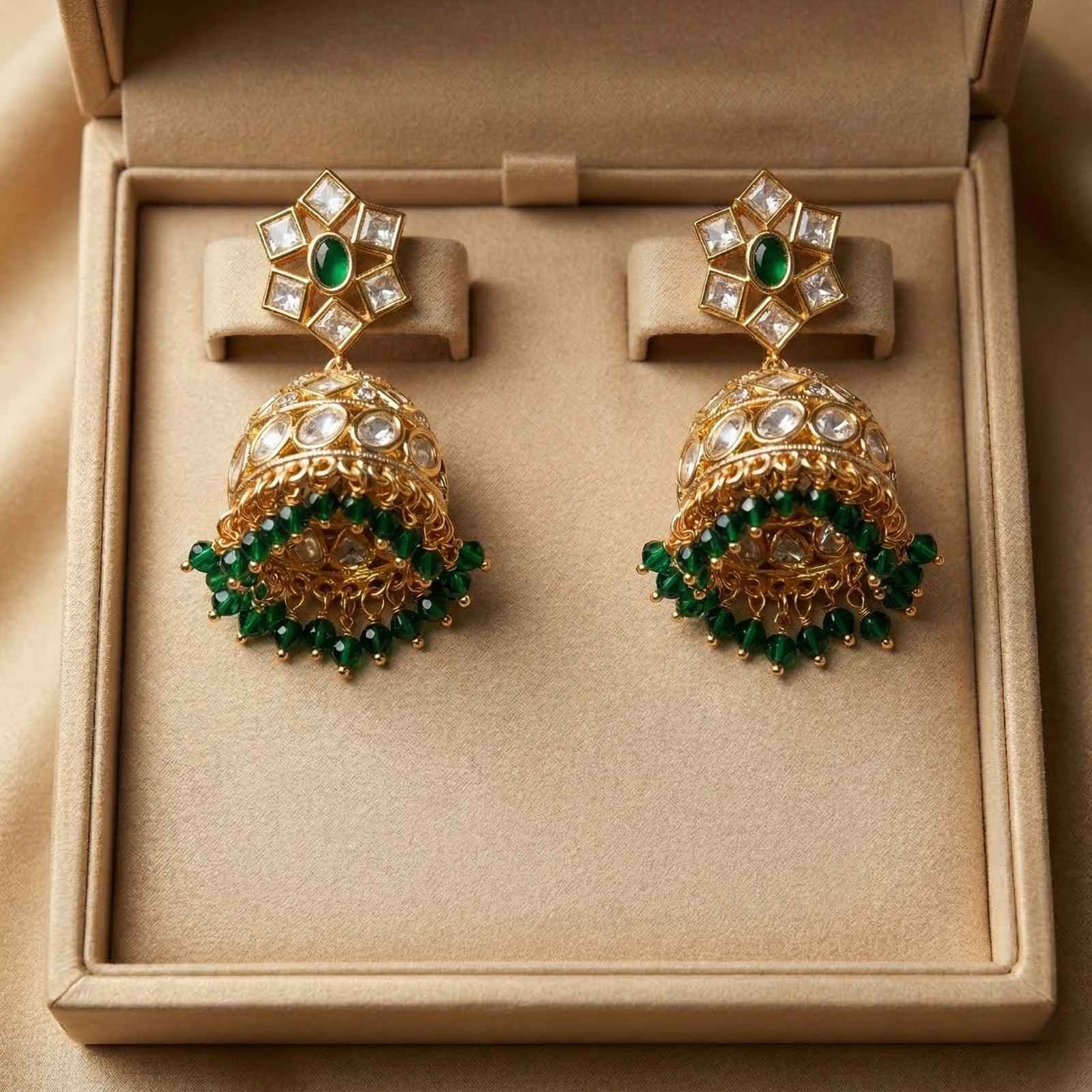 Emerald Noor in box
