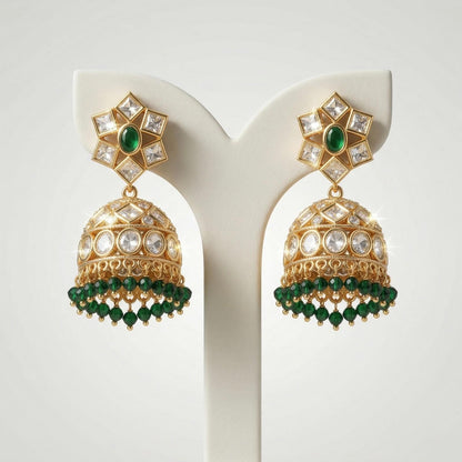 Emerald Noor with hook