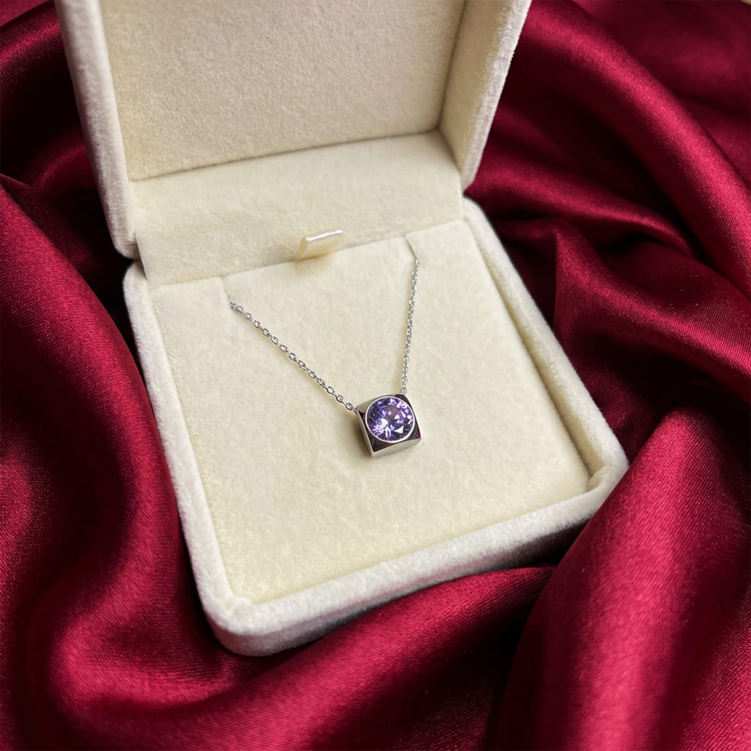 Dotted Charm with box